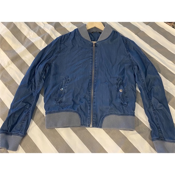 Jacket - Picture 5 of 7